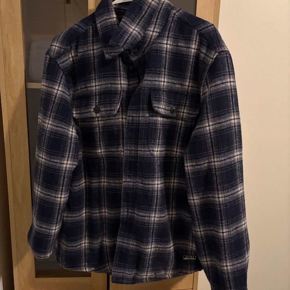 Men’s winter coat . Size large . Good condition